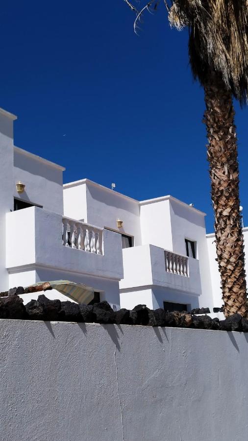 Apartment Vincent, Cozy And Sunny Over The Rooftops Puerto del Carmen  Buitenkant foto