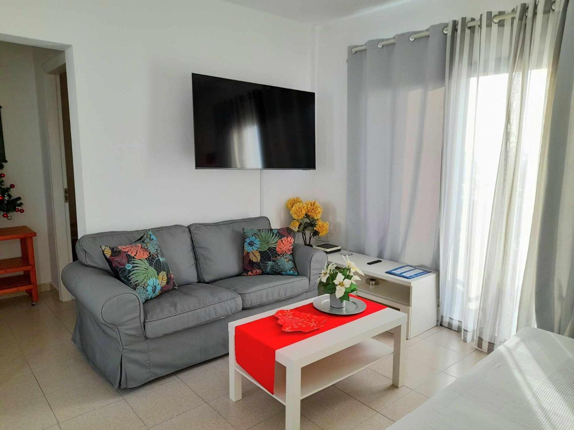 Apartment Vincent, Cozy And Sunny Over The Rooftops Puerto del Carmen  Buitenkant foto